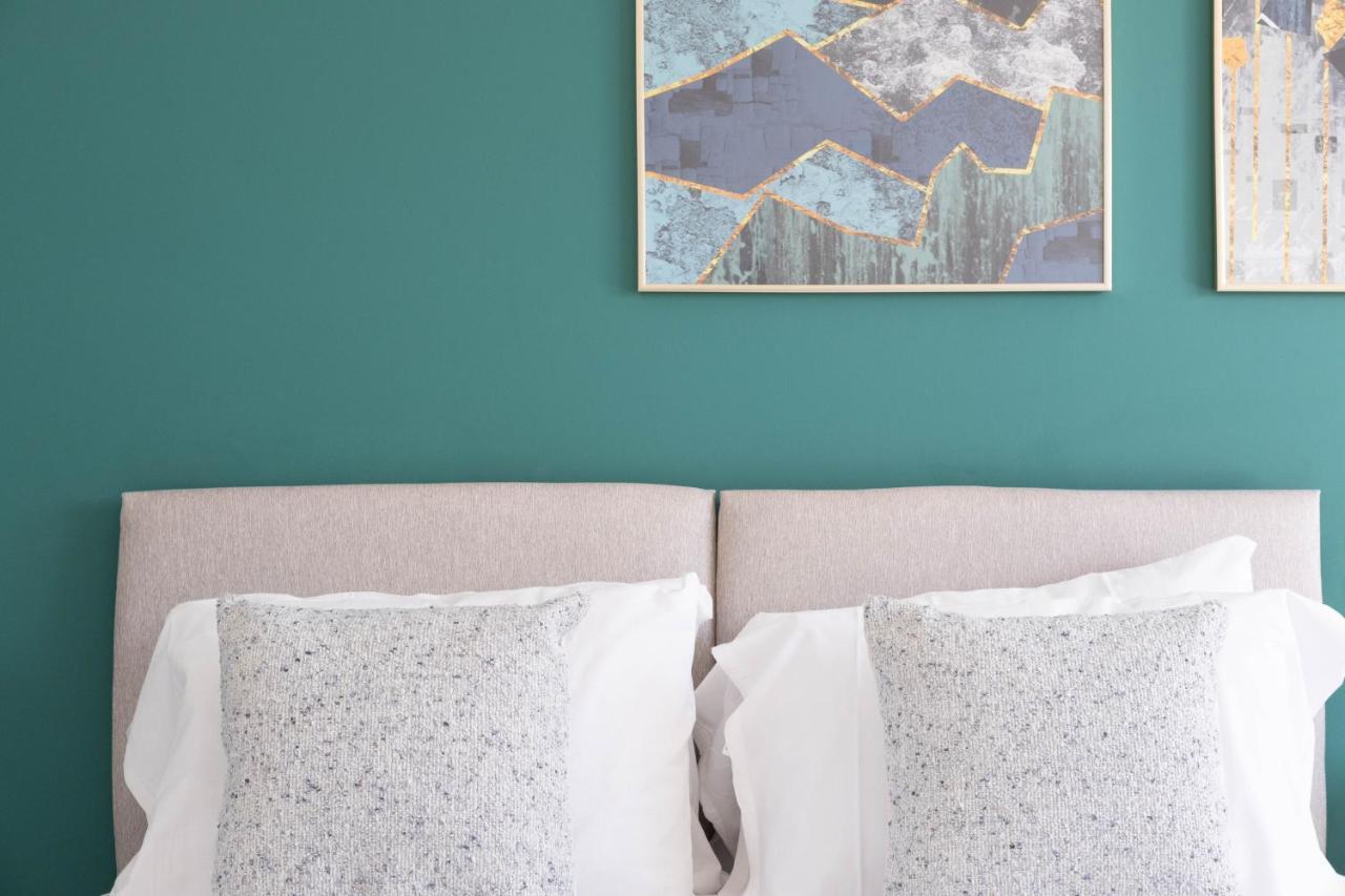 Beautiful And Comfortable Home Away From Home With Free Parking, Fast Wifi And White Crisp Hotel Standard Linen Hosted By Our Home Short Stays Northampton Exterior photo